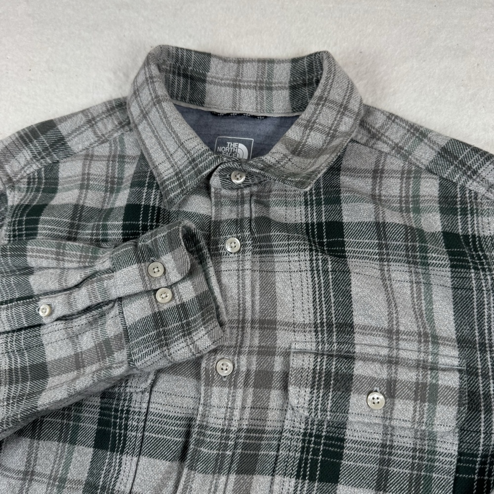 The North Face Shirt Mens Size S Gray Plaid Flannel Long Sleeve Button Up Casual